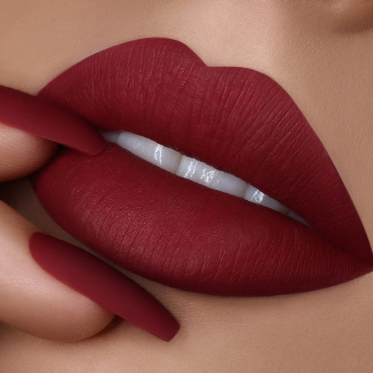 The Science Behind Long-Lasting Lipstick: How Does It Really Work?