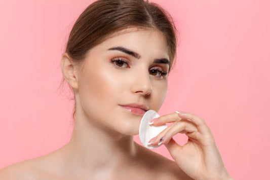 How to Remove Long-Lasting Lipstick Without Damaging Your Lips